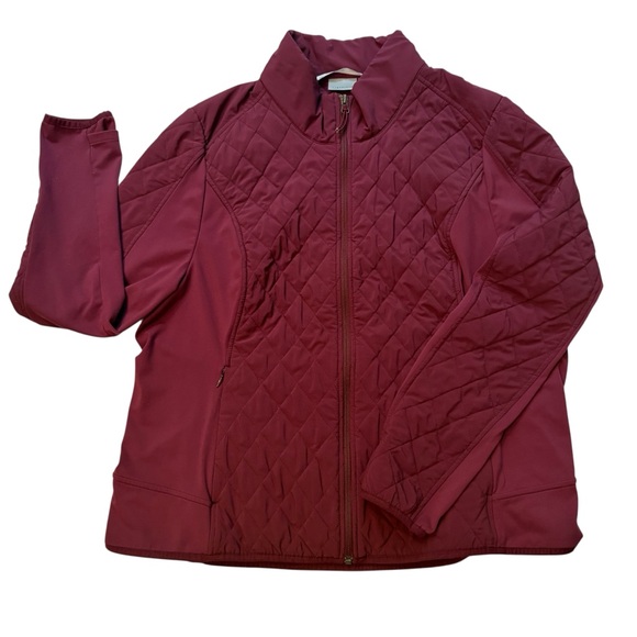 Athleta Upside Quilted Jacket in Chianti - Picture 11 of 16